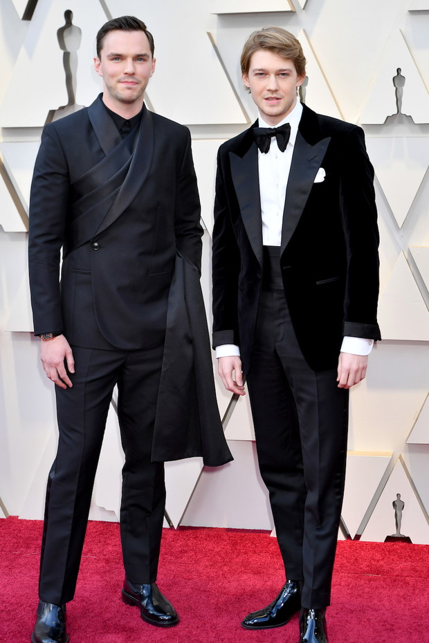 Oscary 2019: Nicholas Hoult i Joe Alwyn