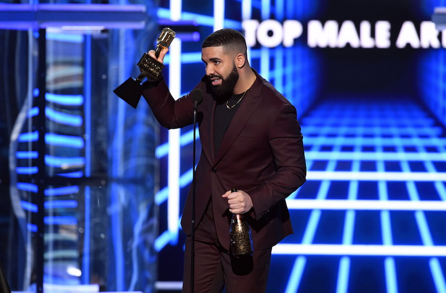 Billboard Music Awards 2019: stylizacje gwiazd i najważniejsze momenty. Kto wygrał?