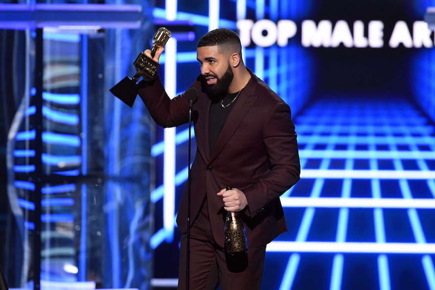 Billboard Music Awards 2019: stylizacje gwiazd i najważniejsze momenty. Kto wygrał?