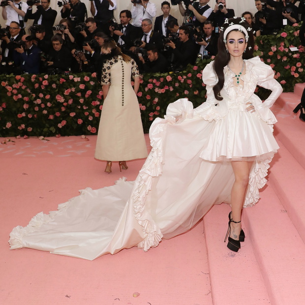 Lily Collins