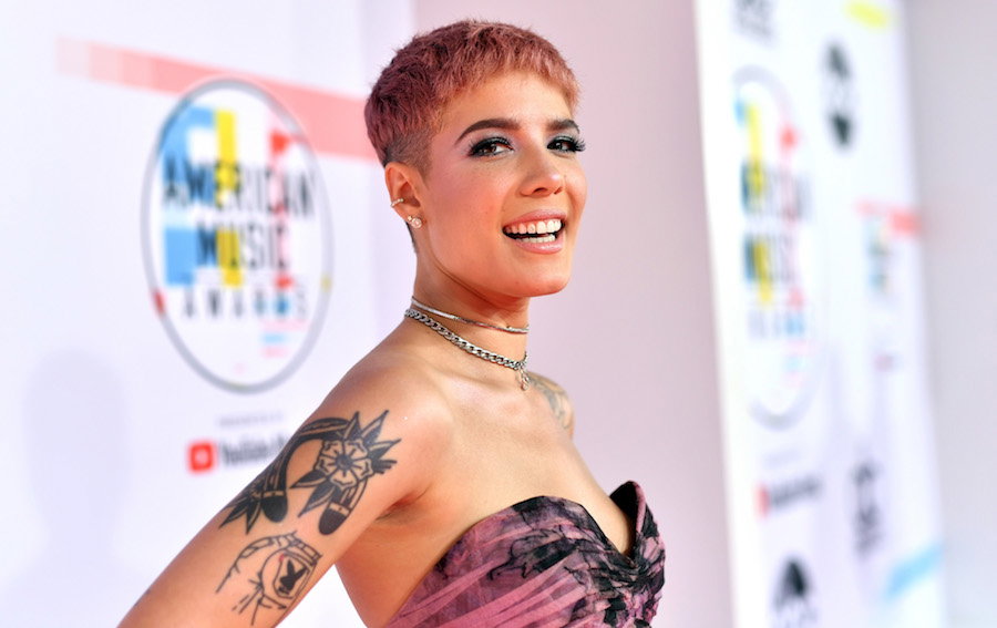 Halsey wyznała w programie „Saturday Night Live” , że G-Eazy ją zdradzał. Zrobiła to w nietypowy sposób