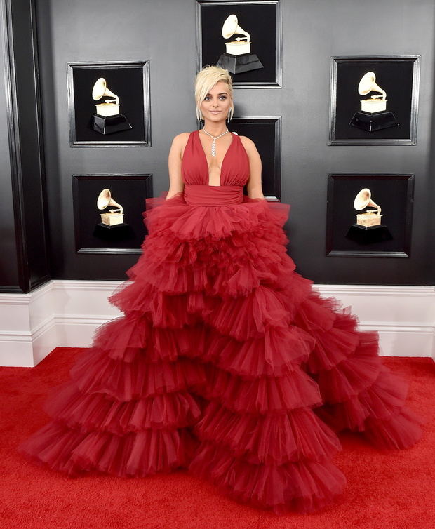Grammy 2019: Bebe Rexha w kreacji Monsoori