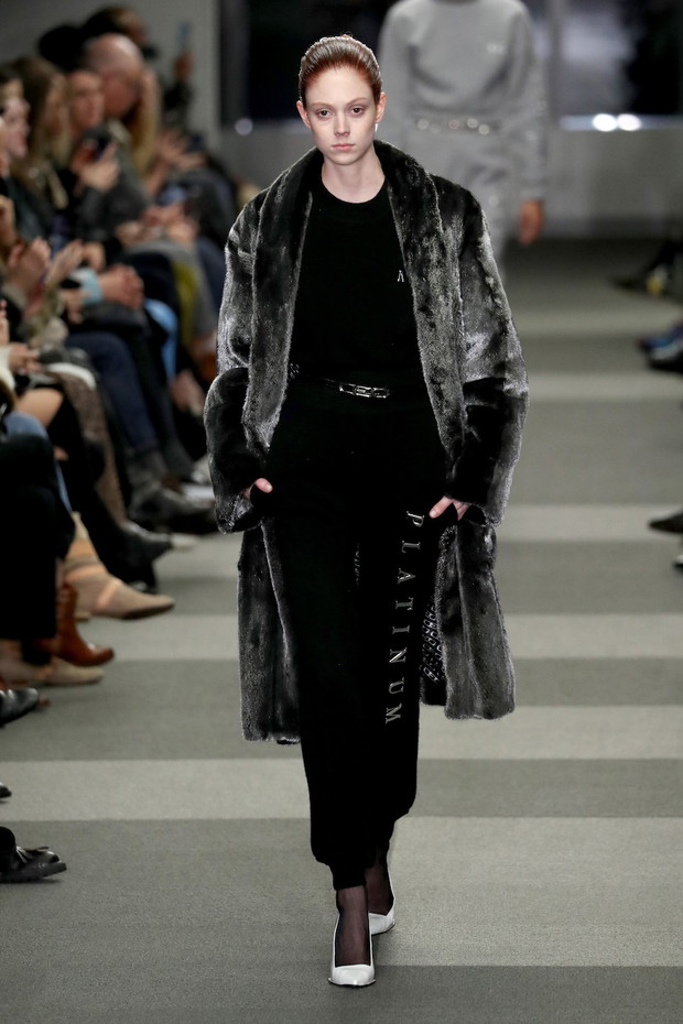 Nathan Westling na pokazie kolekcji Alexander Wang