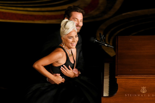 Oscary 2019: Bradley Cooper i Lady Gaga zaśpiewali „Shallow”