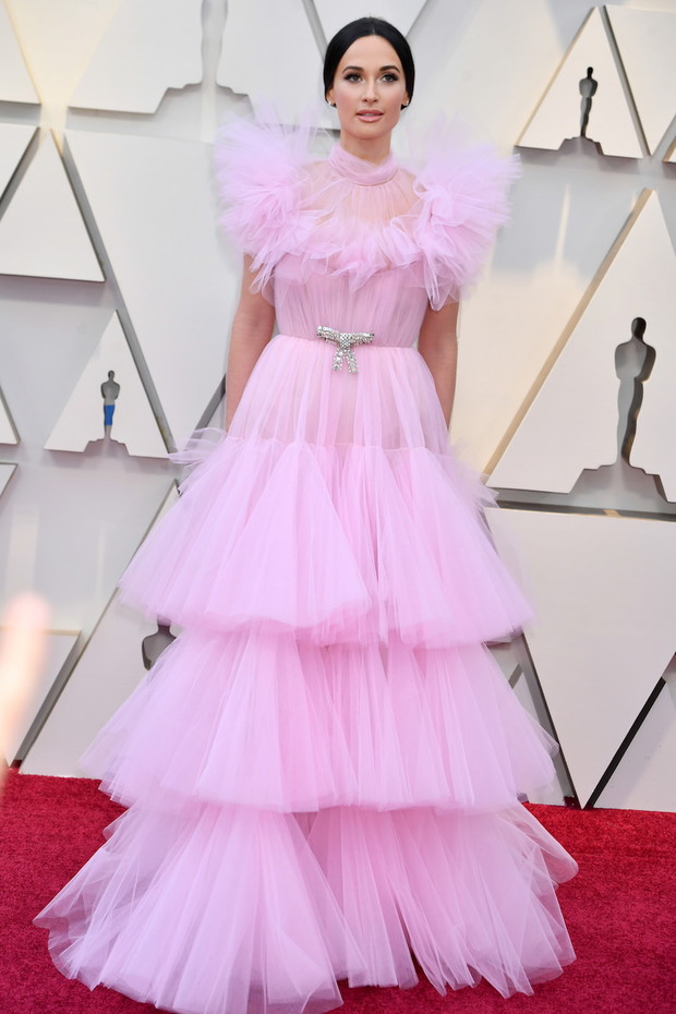 Oscary 2019: Kacey Musgraves w kreacji Giambattista Valli