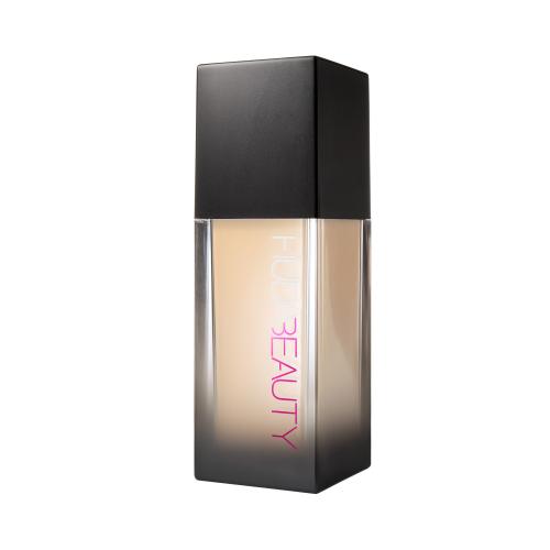 Podkład FauxFilter Foundation Huda Beauty, ok. 170 zł
