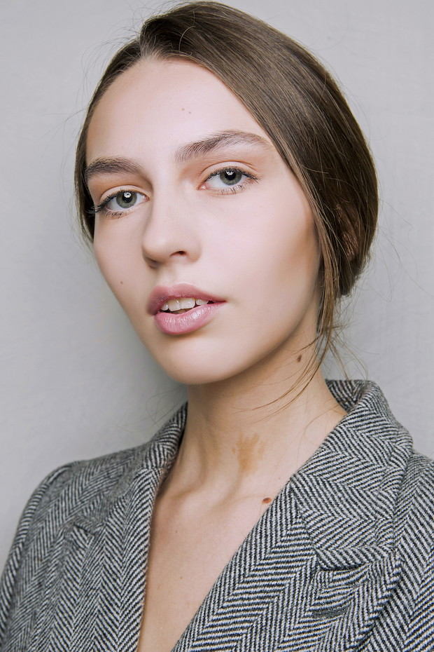 Fryzury na studniówkę 2019