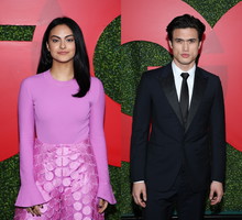Camila Mendes i Charles Melton z „Riverdale” po raz pierwszy oficjalnie razem!