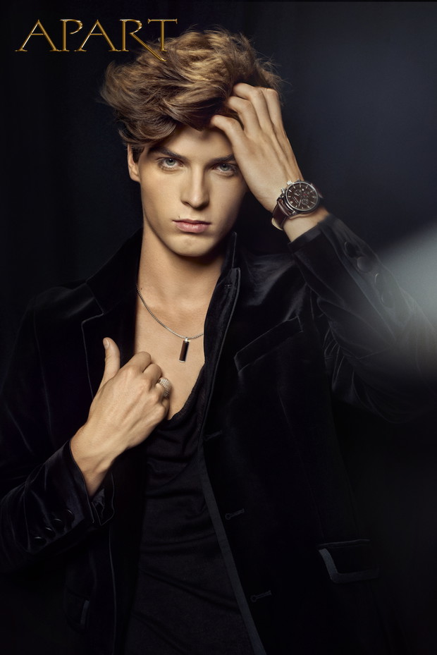 Top Model 2018: Hubert Gromadzki dla marki Apart