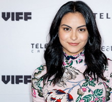 Camila Mendes z „Riverdale” wrzuciła pierwsze zdjęcie z chłopakiem!
