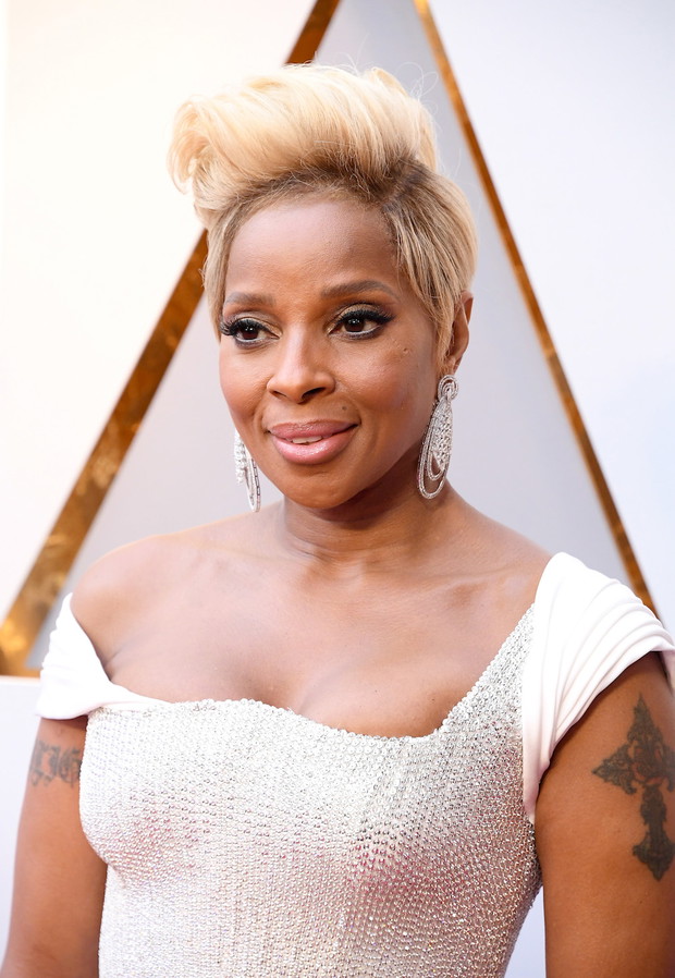 Oscary 2018: Mary J. Blige w makijażu glow!
