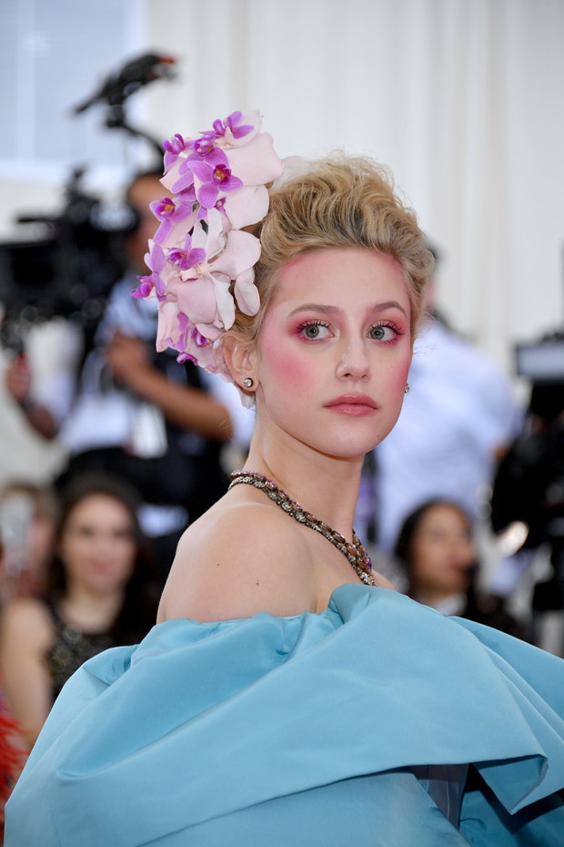 Lili Reinhart