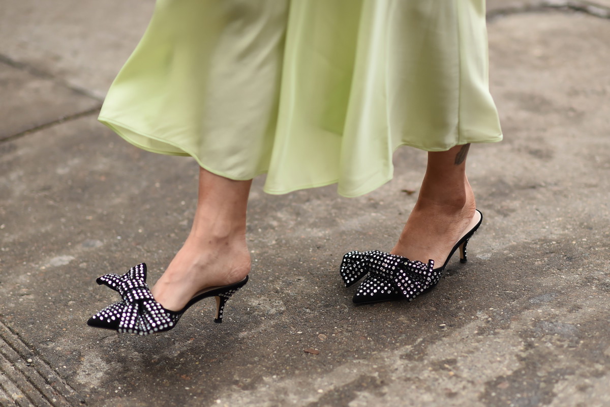 Trendy 2019: Modne i wygodne buty na wesele, w których przetańczysz całą noc!