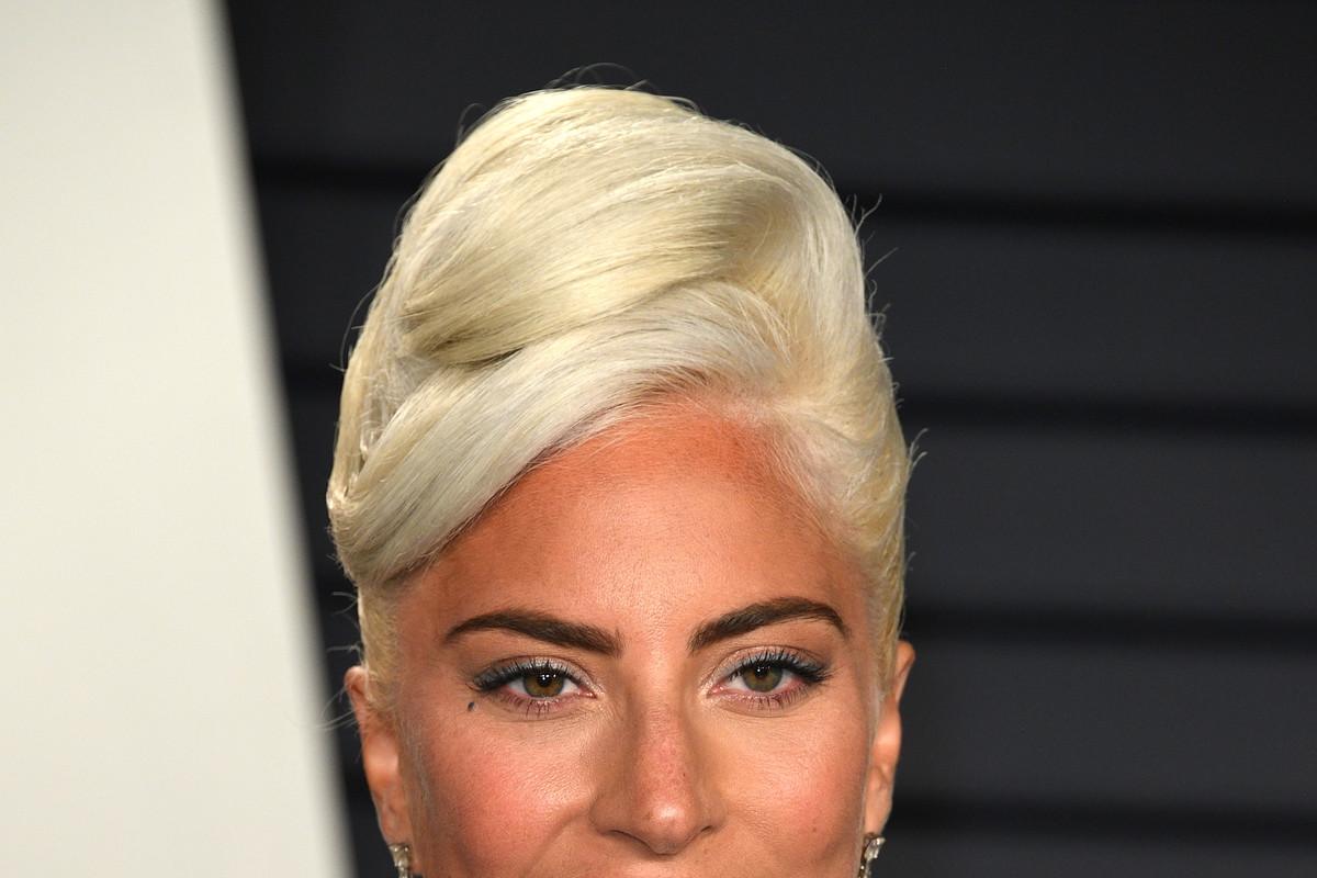 Modne fryzury 2019: Lady Gaga