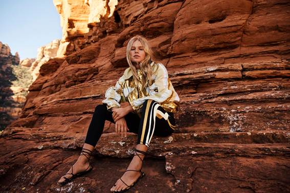 Twarzą najnowszej kampanii H&M Studio została top modelka Anna Ewers!