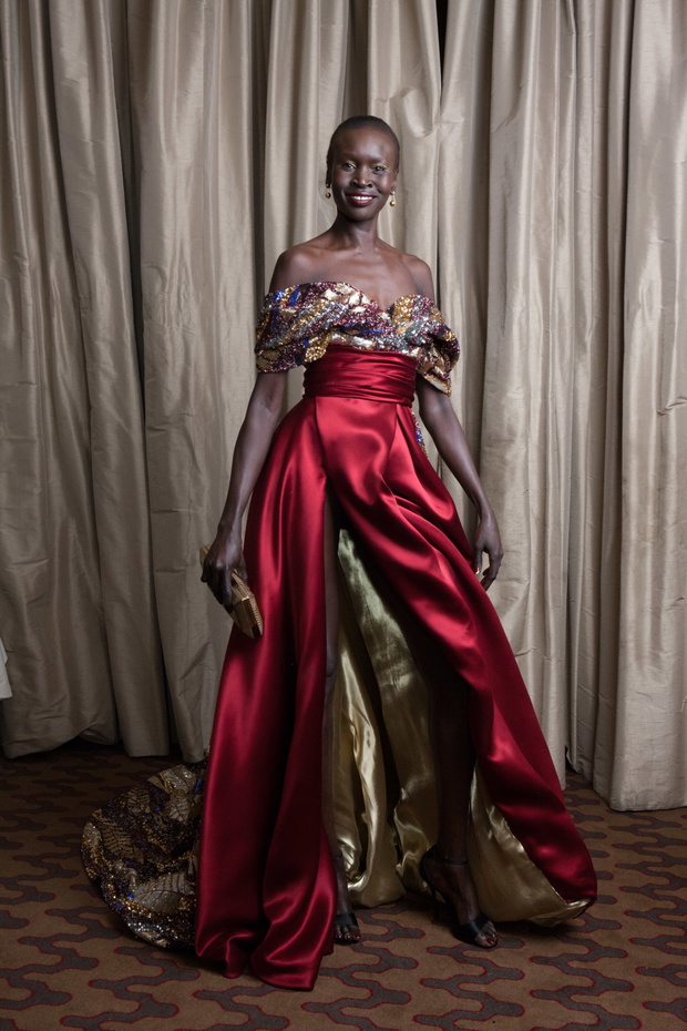Alek Wek w sukni H&M
