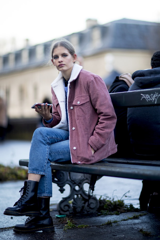Moda uliczna podczas Paris Fashion Week jesień-zima 2018/2019
