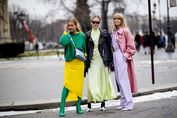 Moda uliczna podczas Paris Fashion Week jesień-zima 2018/2019