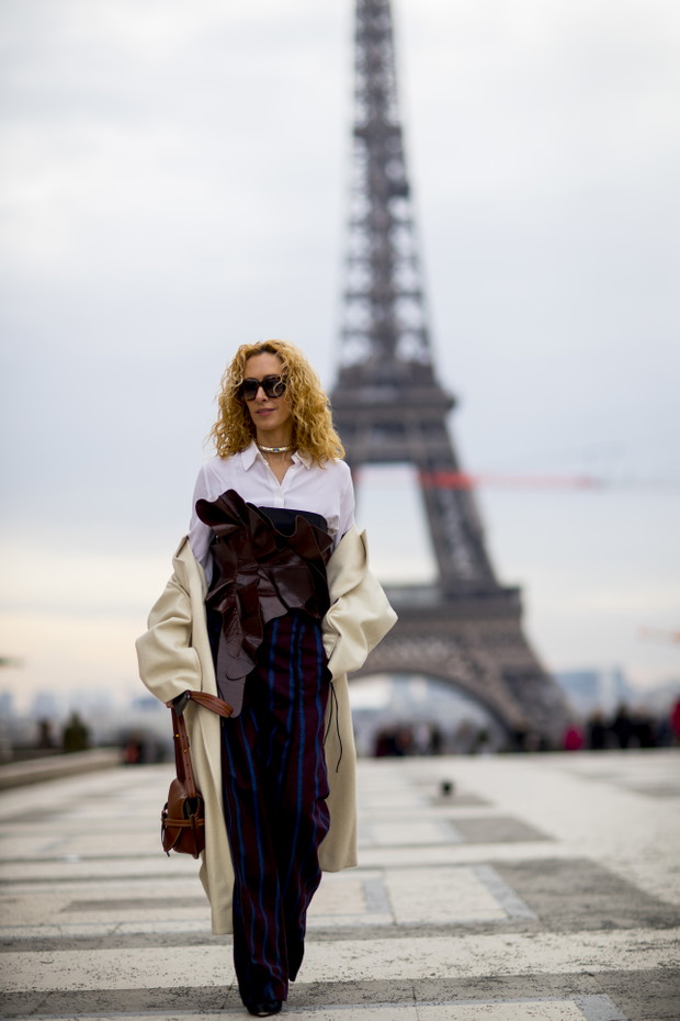 Moda uliczna podczas Paris Fashion Week jesień-zima 2018/2019