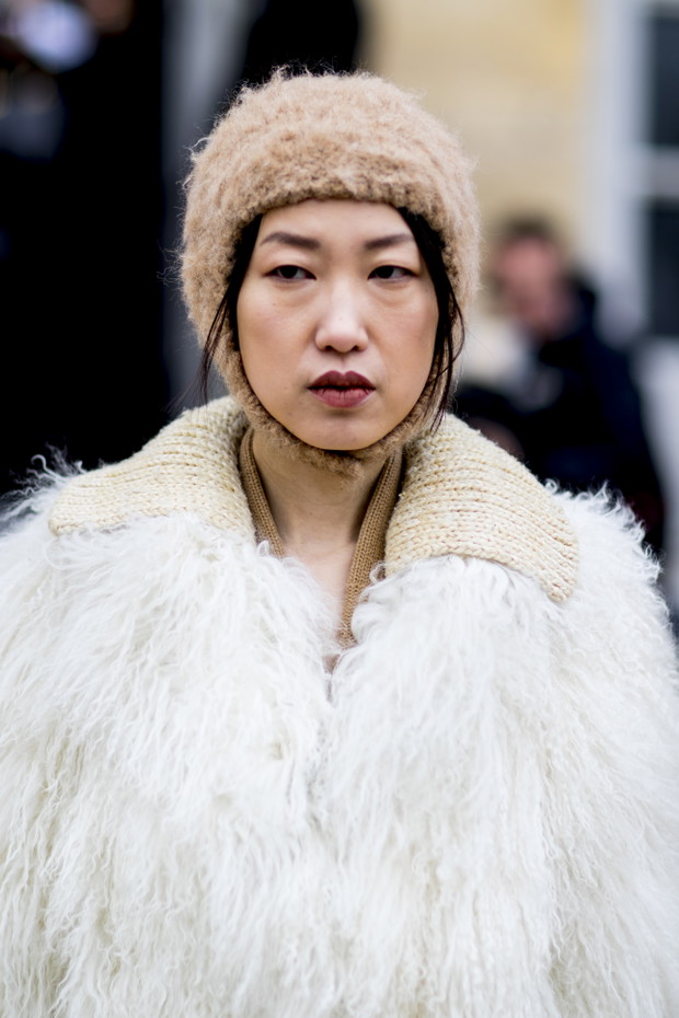Moda uliczna podczas Paris Fashion Week jesień-zima 2018/2019