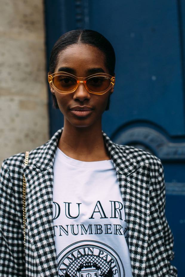 Moda uliczna podczas Paris Fashion Week jesień-zima 2018/2019