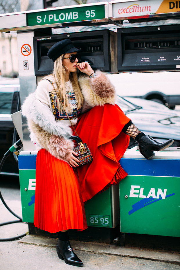 Moda uliczna podczas Paris Fashion Week jesień-zima 2018/2019