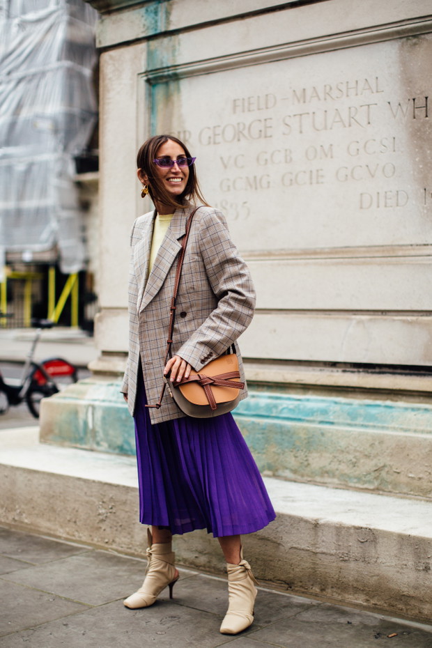Najlepsze stylizacje mody ulicznej podczas London Fashion Week