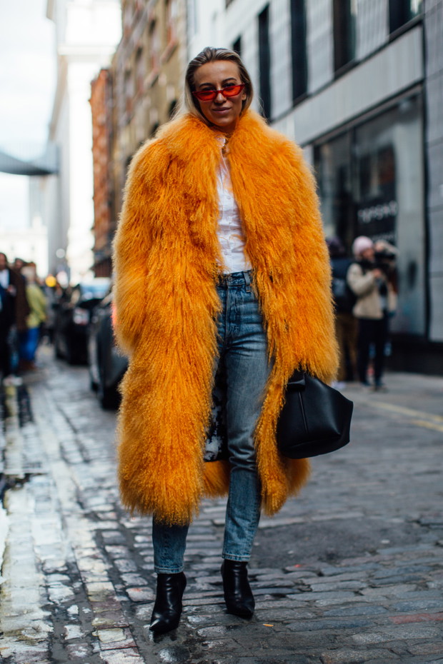 Najlepsze stylizacje mody ulicznej podczas London Fashion Week
