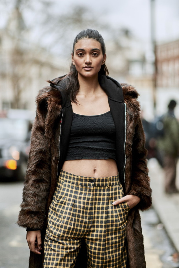 Najlepsze stylizacje mody ulicznej podczas London Fashion Week
