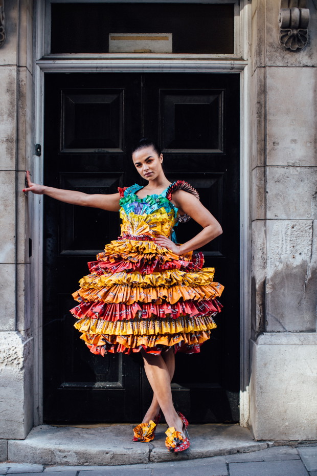 Najlepsze stylizacje mody ulicznej podczas London Fashion Week