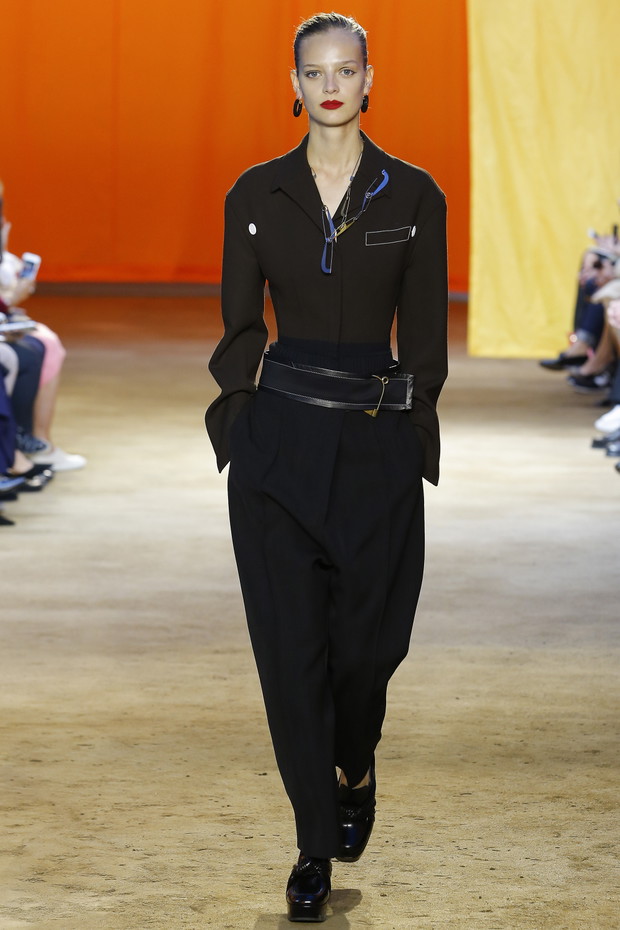 Pokaz kolekcji Celine ss 2016 na Paris Fashion Week_MON0222