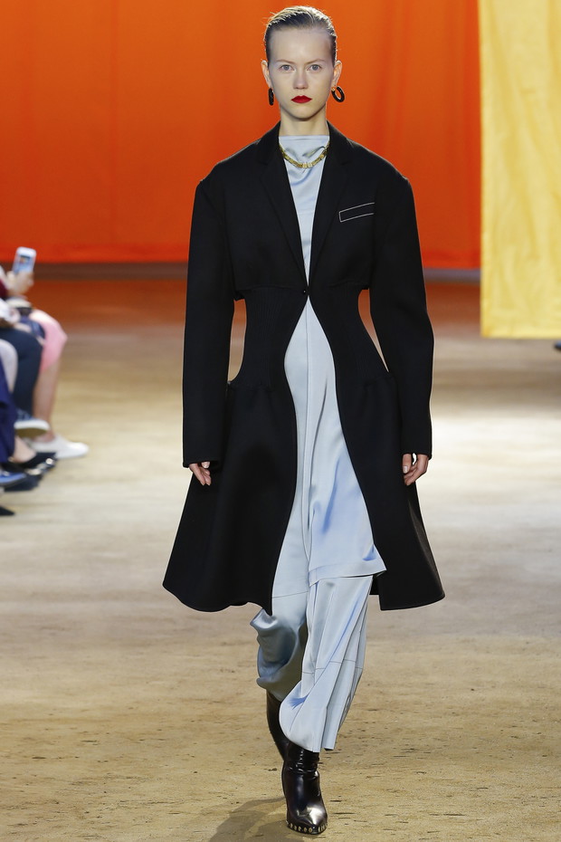Pokaz kolekcji Celine ss 2016 na Paris Fashion Week_MON0744