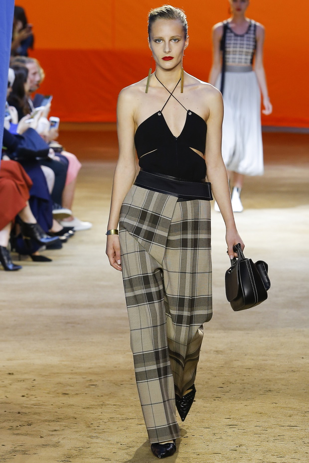 Pokaz kolekcji Celine ss 2016 na Paris Fashion Week_MON0822