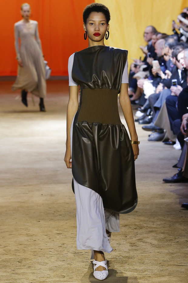 Pokaz kolekcji Celine ss 2016 na Paris Fashion Week_MON0931