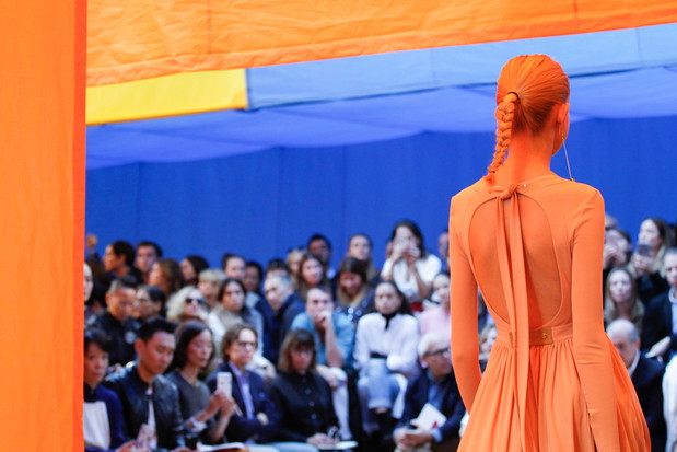 Scenografia pokazu Celine SS 2016 na Paris Fashion Weekceline_931_ss16