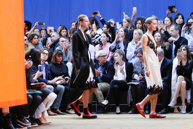 Scenografia pokazu Celine SS 2016 na Paris Fashion Weekceline_940_ss16