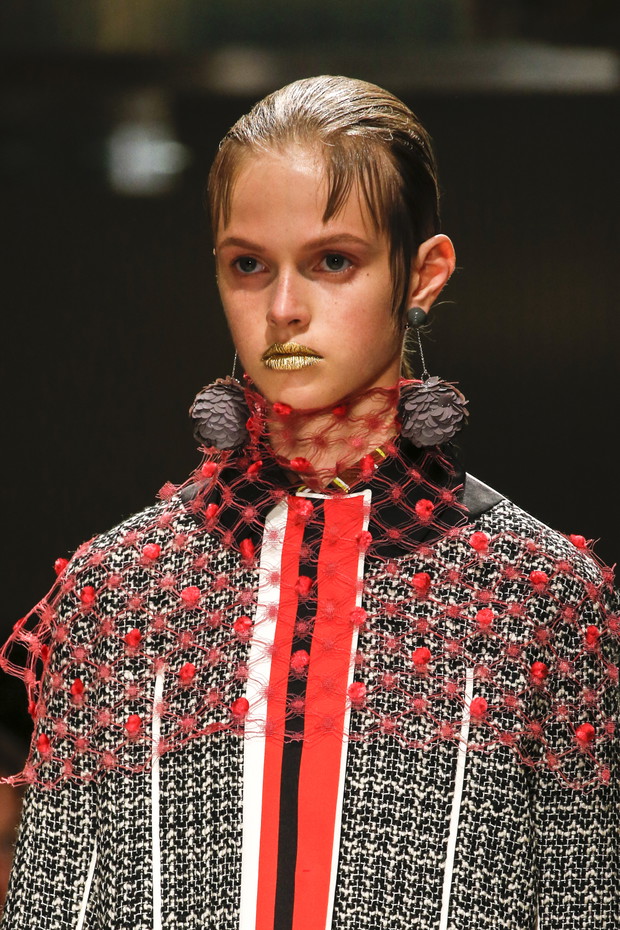 Detale na pokazie Prada SS 2016 na Milan Fashion Week, fot. indigital images_A2X0213