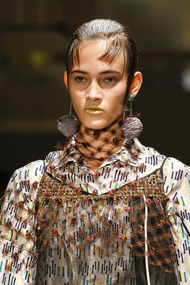 Detale na pokazie Prada SS 2016 na Milan Fashion Week, fot. indigital images_A2X0243