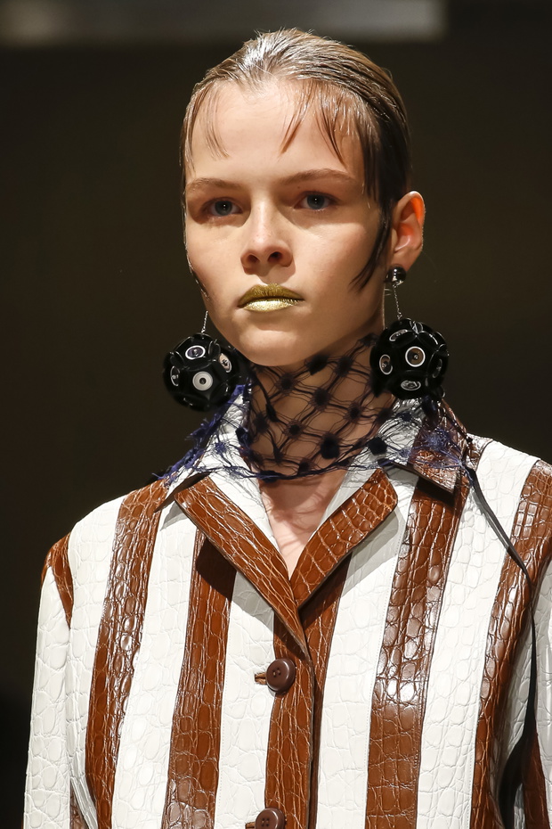 Detale na pokazie Prada SS 2016 na Milan Fashion Week, fot. indigital images_A2X0368