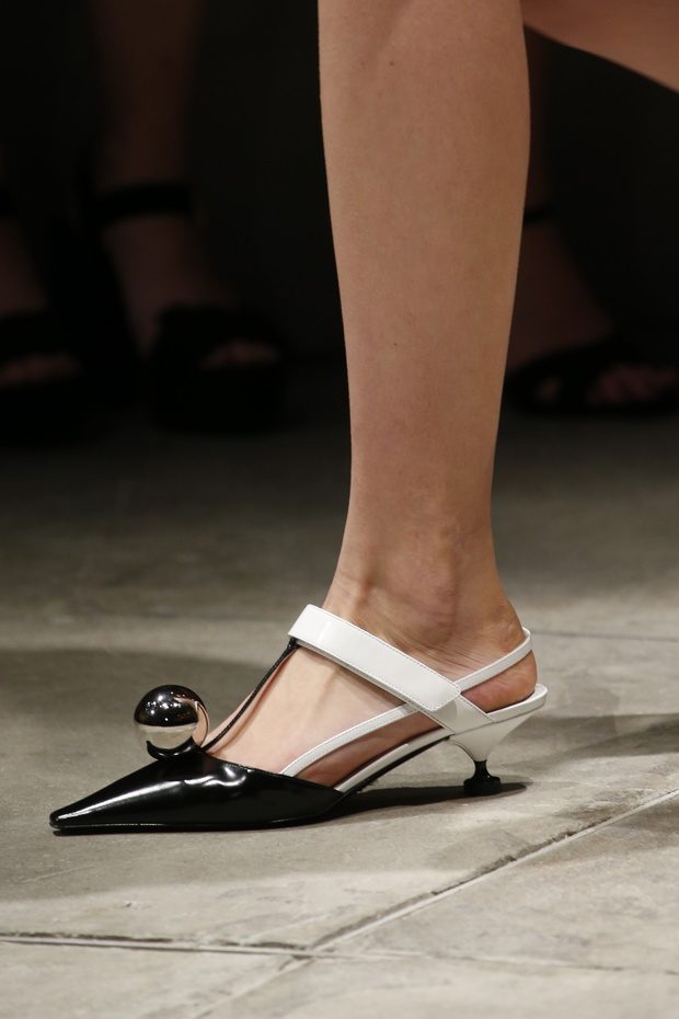 Detale na pokazie Prada SS 2016 na Milan Fashion Week, fot. indigital images_A2X0447