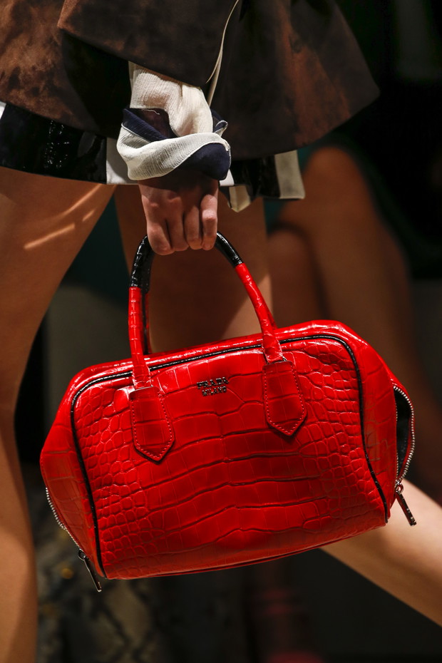 Detale na pokazie Prada SS 2016 na Milan Fashion Week, fot. indigital images_A2X0514