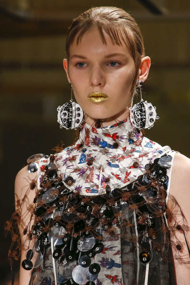 Detale na pokazie Prada SS 2016 na Milan Fashion Week, fot. indigital images_A2X0526