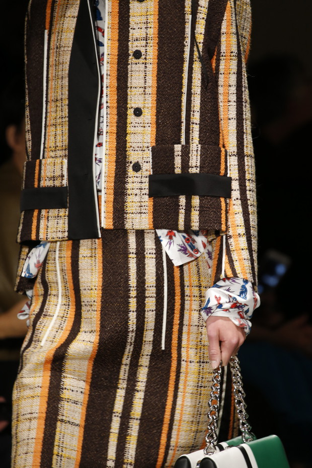 Detale na pokazie Prada SS 2016 na Milan Fashion Week, fot. indigital images_A2X0562