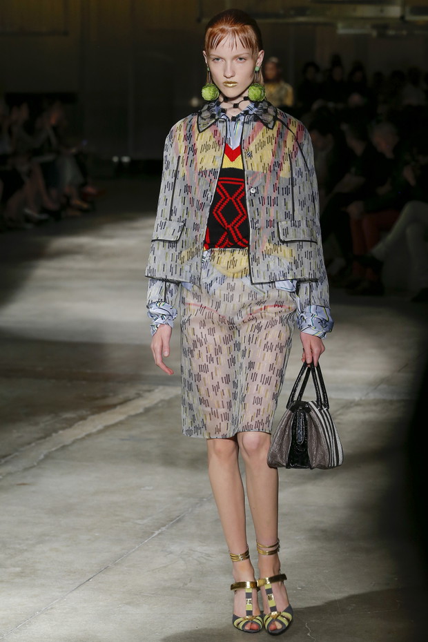 Pokaz kolekcji Prada SS 2016 na Fashion Week w Mediolanie, fot. indigital images_MON0132