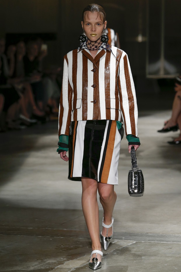Pokaz kolekcji Prada SS 2016 na Fashion Week w Mediolanie, fot. indigital images_MON0168