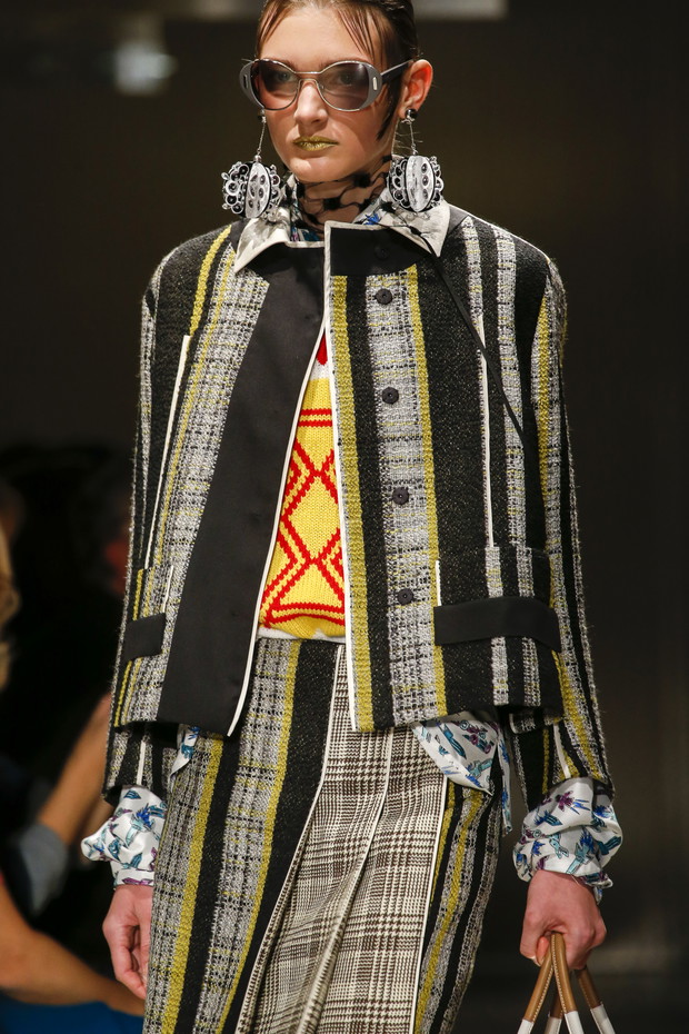 Detale na pokazie Prada SS 2016 na Milan Fashion Week, fot. indigital images_A2X0618