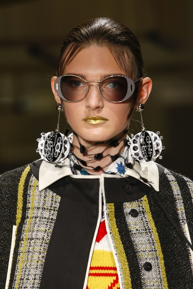 Detale na pokazie Prada SS 2016 na Milan Fashion Week, fot. indigital images_A2X0626