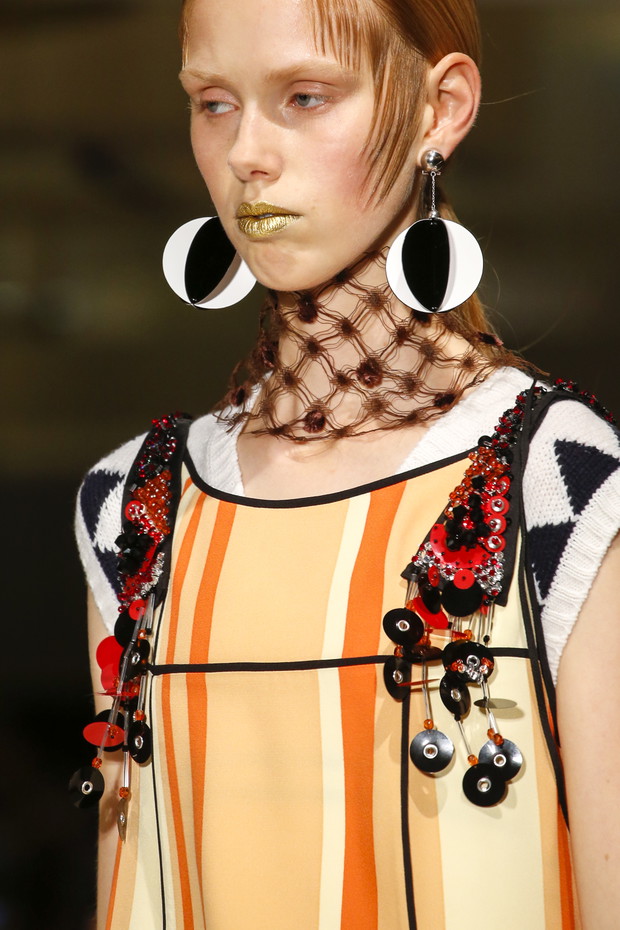 Detale na pokazie Prada SS 2016 na Milan Fashion Week, fot. indigital images_A2X0742
