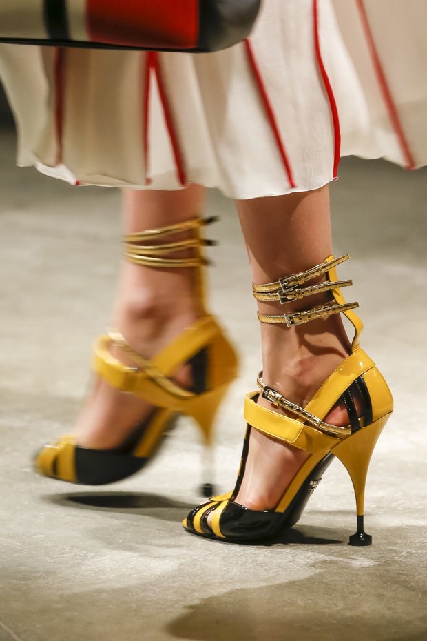 Detale na pokazie Prada SS 2016 na Milan Fashion Week, fot. indigital images_A2X0854