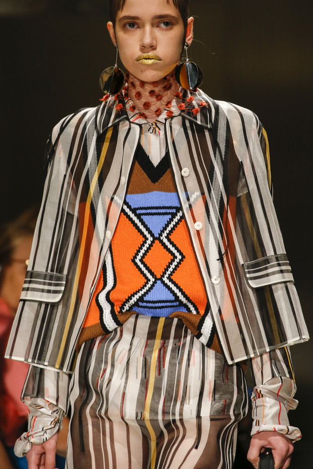 Detale na pokazie Prada SS 2016 na Milan Fashion Week, fot. indigital images_A2X0898